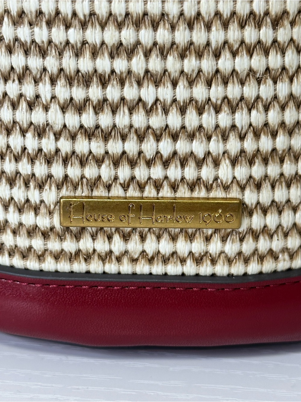 House of Harlow 1960 Woven Bucket Bag Burgundy Crossbody NWT - Picture 5 of 9
